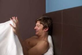 Un uomo ha ingrandito il suo pene con un massaggio